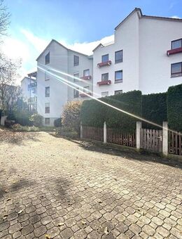 **Frisch renoviert und voller Charme - sofort bezugsfertig und mit praktischer Zusatzräumlichkeit** - Augsburg