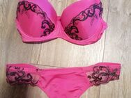 Tanga und BH pink mit Spitze Größe 85B und 38/40 - Deggendorf