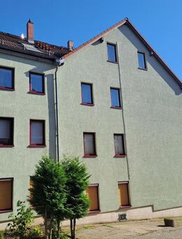 Charmantes Mehrfamilienhaus mit drei Wohneinheiten und großem Entwicklungspotenzial - Apolda