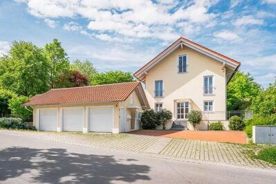 Nobles Wohnhaus in begehrter Wohnlage von Landau a. d. Isar