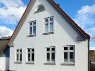 Stilvolles Haus im historischen Dorfkern von Maasholm mit Bauplatz - Maasholm