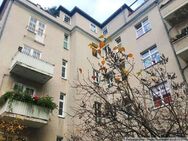 Kapitalanlage: Vermietete 3 Zimmer Altbauwohnung mit 2 Balkonen in Steglitz zu verkaufen - Berlin