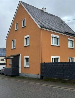 Nähe Westerburg, 5 KM! Großzügiges Wohnhaus mit Stil, Charme und kleinem Garten! - Halbs