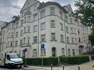 Frisch saniert und mit EBK! Aufzug! Lichtdurchflutete 2-Zimmer-Wohnung auf dem Kassberg! - Chemnitz