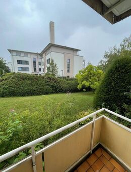 Kernsanierte 2-Zi.Whg mit EBK+Balkon Wiesbaden-Weidenborn! - Wiesbaden