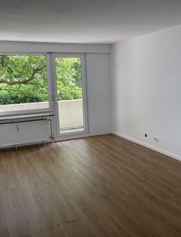 Charmante 3-Zimmer-Maisonette-Wohnung mit 2 Balkonen in Unterschleißheim - Unterschleißheim