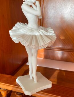 Porzellanfigur Tänzerin „Odette“ aus Schwanensee - Hannover
