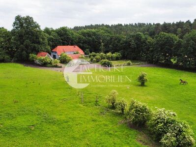 Fachwerkjuwel in Alleinlage: Einzigartiges Landhaus für Pferdeliebhaber mit rd. 3,8 ha arrond. Land