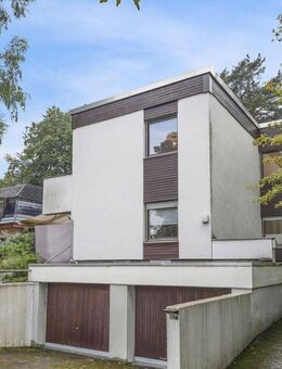 Kernsanierte 2-Zimmer Wohnung mit 31m2 Terrasse und Garagenstellplatz in Berlin-Wannsee - Berlin