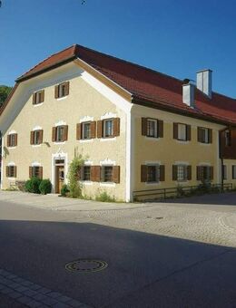 Ortskern Teisendorf (Berchtesgadener Land) - Denkmalgeschütztes Mehrfamilienhaus mit Ladeneinheit - Teisendorf