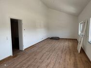 Erstbezug nach Sanierung: 2-Zimmer-Wohnung mit Balkon in Edingen - Edingen-Neckarhausen