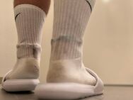 Dirty, Sweaty White Nike Socken - Stuttgart