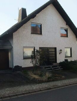 Freistehendes EFH mit Potential zum Mehrgenerationenhaus ! - Saffig