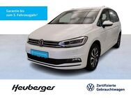 VW Touran, 2.0 TDI Active, Jahr 2022 - Füssen