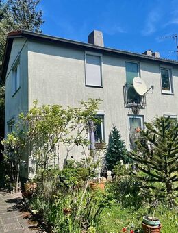 ''Wohnen am Frankfurter Berg'' Vermietete Doppelhaushälfte mit großem Ausbau-Potenzial - Frankfurt (Main)