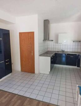 Schöne 2-Zimmer-Wohnung mit Garage in Halberstadt: - Halberstadt