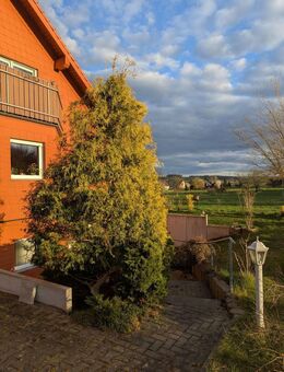 Schönes Mehrfamilienhaus mit herrlichem Blick in die Natur - Hainichen (Sachsen)