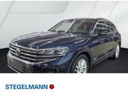 VW Touareg, 3.0 V6 TDI Elegance IQ Drive 19Zoll, Jahr 2024 - Lemgo