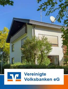 Einziehen und Wohlfühlen : Hübsche ruhig gelegene 3-ZI-DG-Wohnung in Lichtenstein ! - Lichtenstein