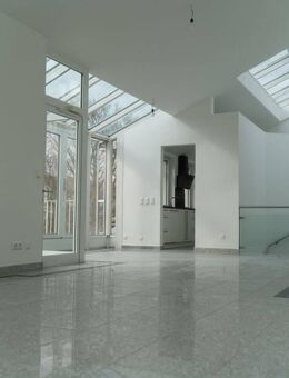 Exklusive Dachgeschoss Wohnung in ruhiger Lage in München-Laim - München