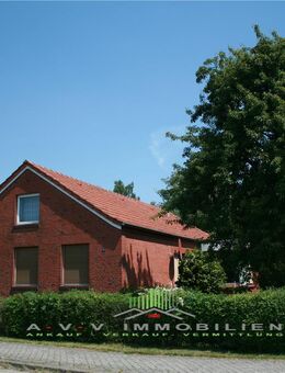 *Landhaus* mit 2 Wohneinheiten und viel Grundstück - Rhauderfehn