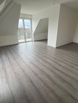 Moderne Single-Wohnung mit 4,8% Rendite für Kapitalanleger mit Balkon und Tiefgarage - Leipzig