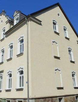Neuer Laminatboden in Dielenoptik! 2-Zimmer-Dachwohnung mit Essküche und Badewanne * Garten nutzbar - Geringswalde