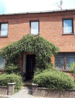Einfamilienhaus mit Garage in Sulingen - Sulingen