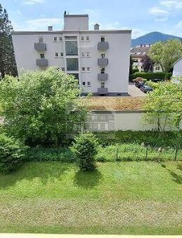 Geräumige 2 Zimmer-Wohnung mit Balkon - Gernsbach