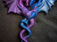Drache, 20 cm aus Epoxid Harz Handmade, lila-blau - Gronau (Westfalen)