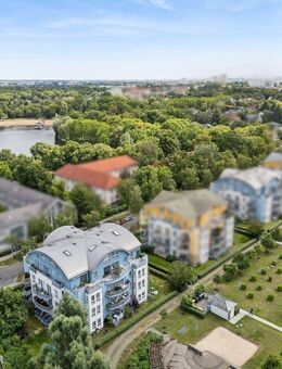 Traumhafte 4-Zi.-Maisonette im obersten Stockwerk einer modernen Stadt-Villa in Alt-Hohenschönhausen - Berlin