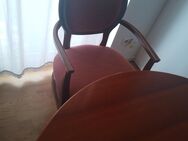 Esstisch mit Stühlen - München