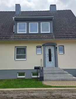 Gepflegtes Zweifamilienhaus in Top-Lage von Peine - provisionsfrei für den Käufer - Peine