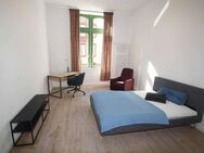 Möbliertes WG-Apartment mit eigenem Bad !!! Wohnen mitten im Leben, fußläufig zum Main - Frankfurt (Main)