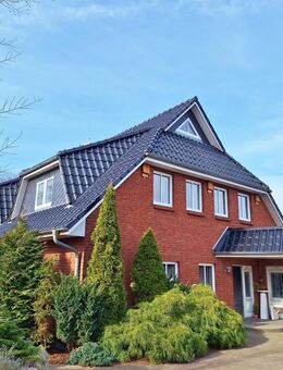 Einfamilienhaus mit Büroteil bietet viele Nutzungsmöglichkeiten - Hennstedt (Landkreis Dithmarschen)
