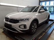 VW T-Roc, 1.0 TSI Move Dig, Jahr 2023 - Langenhagen