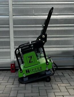 Rüttelplatte | Vibrationsplatte 120 kg mit Gummimatte Pflastermatte - Miete - Unterpleichfeld