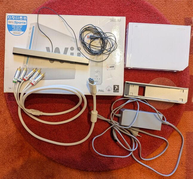 Nintendo Wii Traumpaket: "Programmierbar", mit vielen Controllern - Hamburg