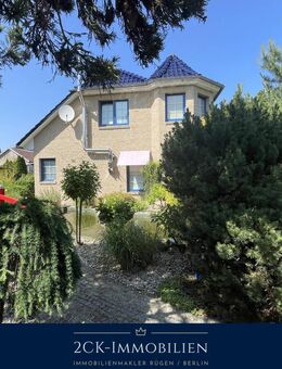 Das kleine Schloß mit 5 Zimmern, 2 Bäder, Swimmingpool, Teich, Carport, 620 m² gepflegter Garten! - Baruth (Mark)