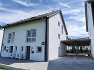 Moderne Doppelhaushälfte mit höchstem Energiestandard nach KfW 40 Plus-Standard - Zell (Aichelberg)