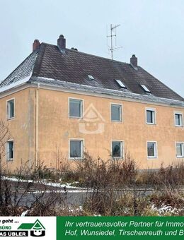 Zentral gelegenes MFH - Vier Wohneinheiten mit Potential - Selb