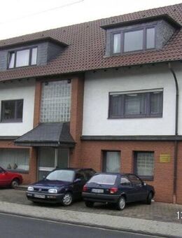 Renovierte, Zentral gelegene 3 Zimmerwohnung 1 Stock, ruhige Lage von Sankt Augustin- Mülldorf, kein Balkon an Paare oder Single - Sankt Augustin