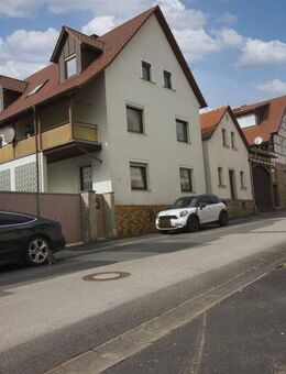 Charmanter Resthof mit Scheune-größeres Anwesen mit vielseitigen Potenzial - Stadtlauringen