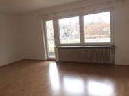 NETTER NACHMIETER GESUCHT * INDIVIUELL AUFGETEILT * GROSSZÜGIGES WOHNZIMMER * SCHÖNE LOGGIA - Seesen