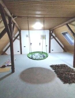 Freistehendes Einfamilienhaus mit kleinem Wald - Macken