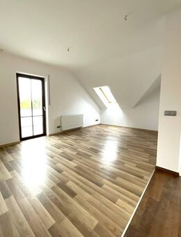 3,5 ZIMMERWOHNUNG - TOP/NEU renoviert, 2 Bäder, Weitblick und BESTE Lage - Feldkirchen (Regierungsbezirk Niederbayern)