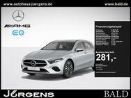 Mercedes A 200, Progressive MBUX Winter 17, Jahr 2023 - Hagen (Stadt der FernUniversität)