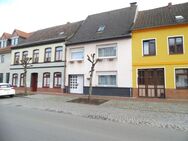 Wohnhaus in Brüel mit Doppelgarage in zentraler Lage - Brüel