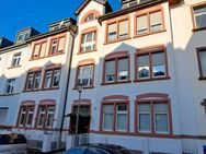 Hermann Immobilien: 6-Familien-Haus in guter Lage von Hanau, nur 10 Minuten zum Stadtzentrum - Hanau (Brüder-Grimm-Stadt)