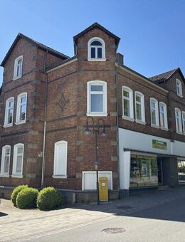 ~~Frisch renovierte großzügig modernisierte 4 Zimmer Altbauwohnung im Zentrum~~ - Rödinghausen